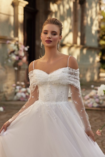 https://www.sposa-lia.com/images/stories/virtuemart/product/2) Luna.jpg